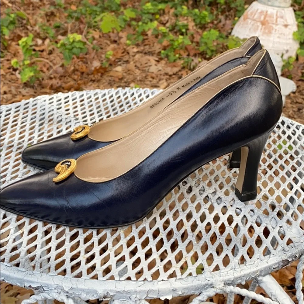 Vintage Bally Navy Blue Leather Made in Italy Heels